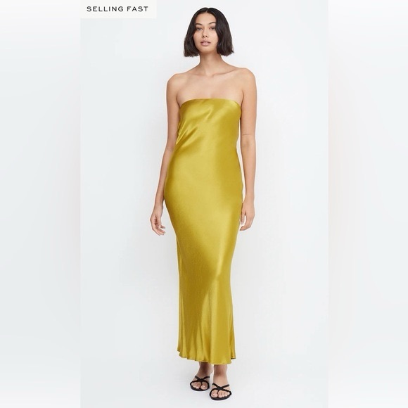 Bec & Bridge Dresses & Skirts - Bec and bridge moondance dress in olive oil color
